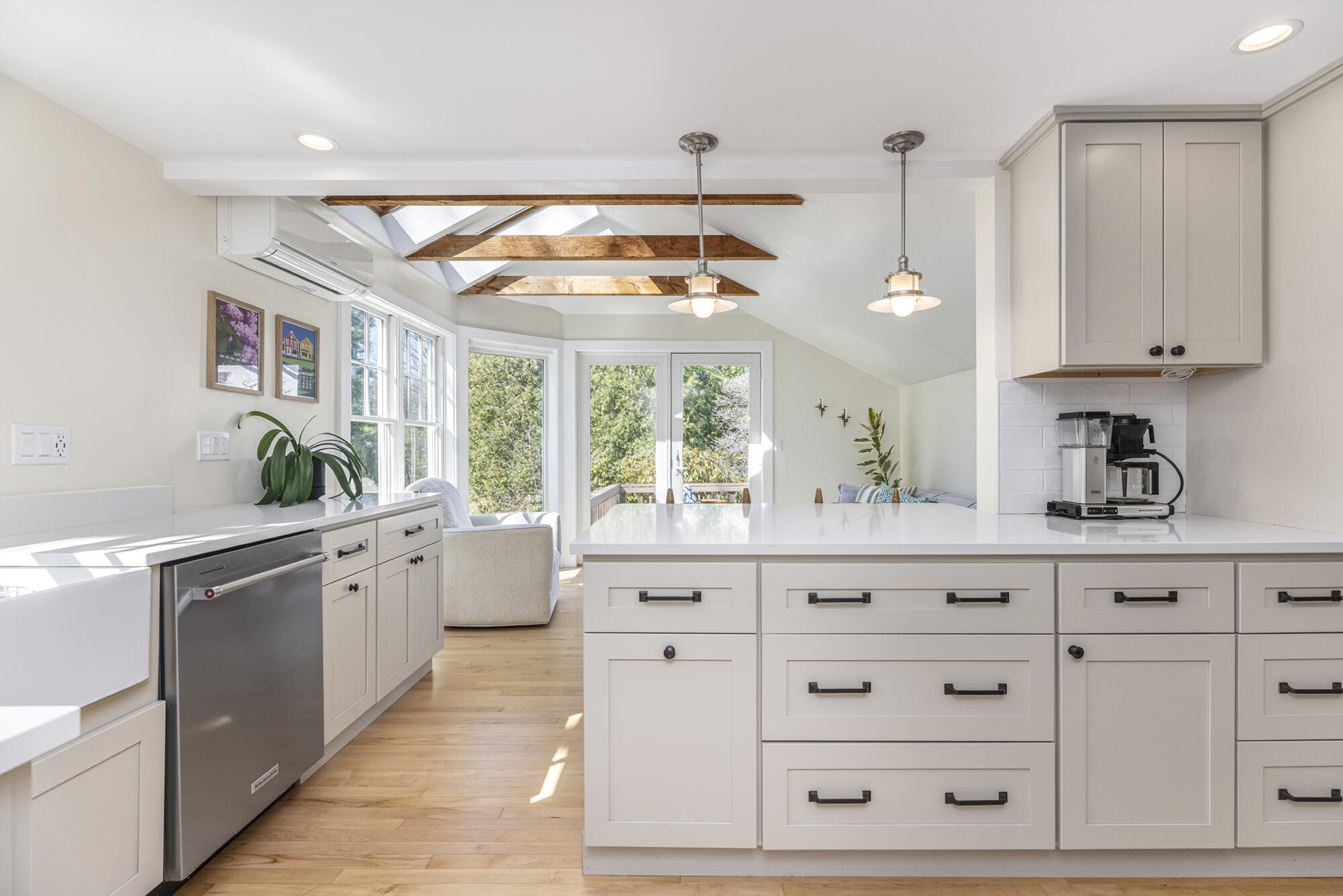 387 Mitchell Road Cape Elizabeth, ME 04107 - Photo 11 of 52 387 Mitchell_W5_10