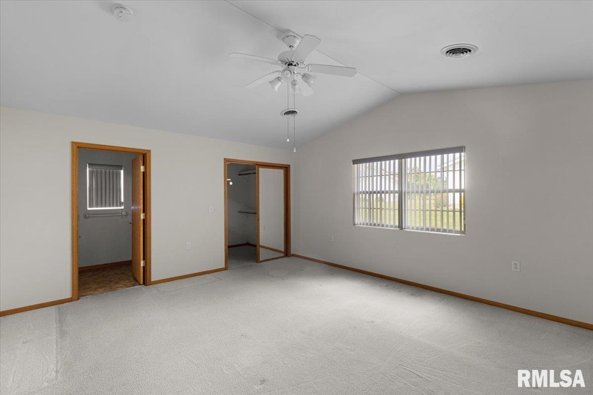 1504 Apache Drive Marion, IL 62959 - Photo 13 of 24