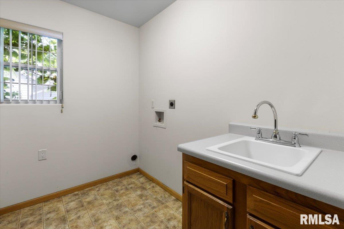 1504 Apache Drive Marion, IL 62959 - Photo 18 of 24