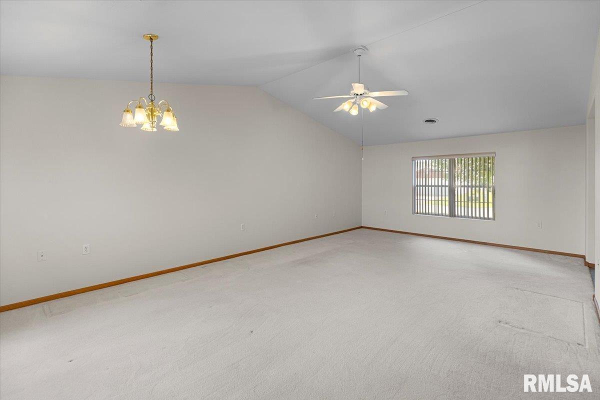 1504 Apache Drive Marion, IL 62959 - Photo 6 of 24