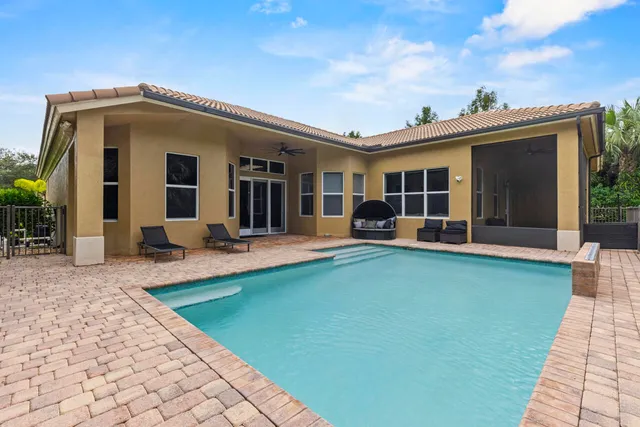 $879,000 | 8300 Southwest Cattleya Drive, Stuart, FL 34997