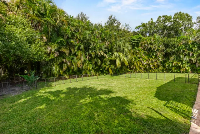$879,000 | 8300 Southwest Cattleya Drive, Stuart, FL 34997