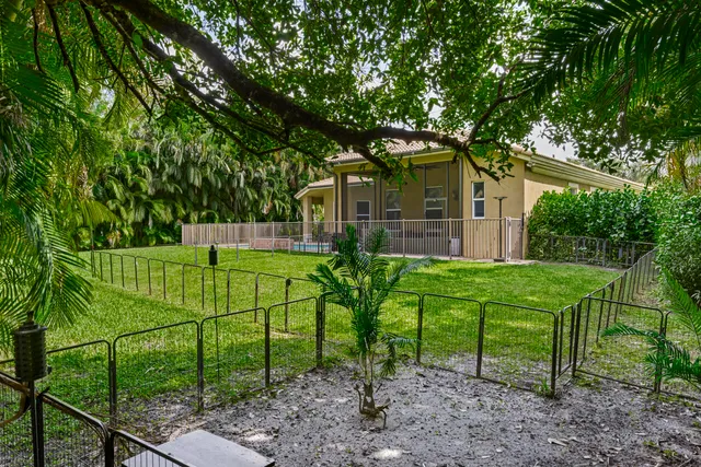 $879,000 | 8300 Southwest Cattleya Drive, Stuart, FL 34997