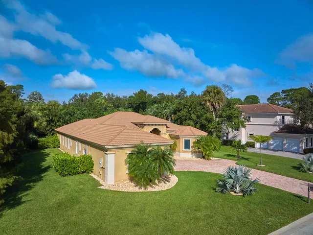 $879,000 | 8300 Southwest Cattleya Drive, Stuart, FL 34997
