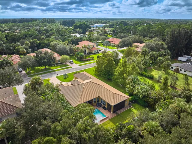 $879,000 | 8300 Southwest Cattleya Drive, Stuart, FL 34997