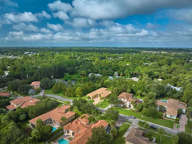 $879,000 | 8300 Southwest Cattleya Drive, Stuart, FL 34997