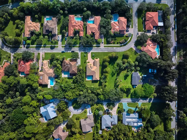 $879,000 | 8300 Southwest Cattleya Drive, Stuart, FL 34997