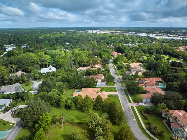 $879,000 | 8300 Southwest Cattleya Drive, Stuart, FL 34997