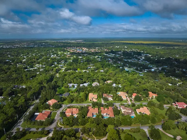 $879,000 | 8300 Southwest Cattleya Drive, Stuart, FL 34997