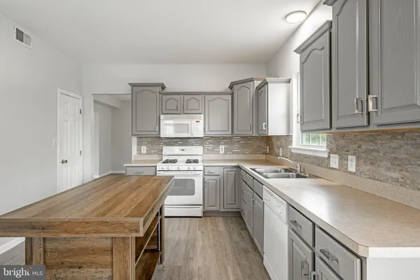 $4,750 | 125 Cedrick Avenue, Blandon, PA 19510