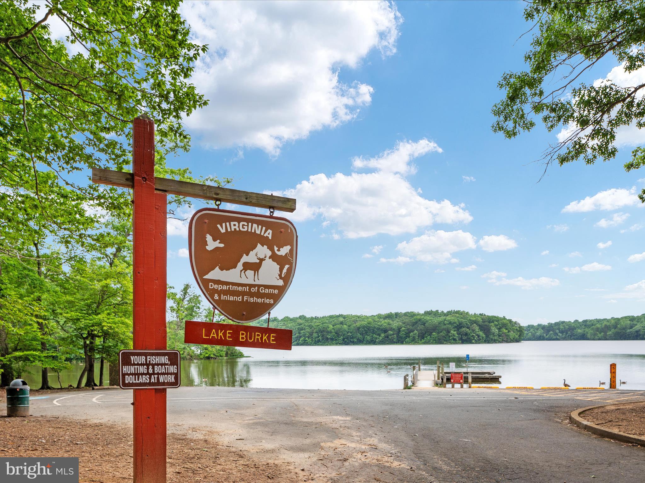 9005 O'Keith Court Springfield, VA 22152 - Photo 44 of 58 Nearby Burke Lake Park!