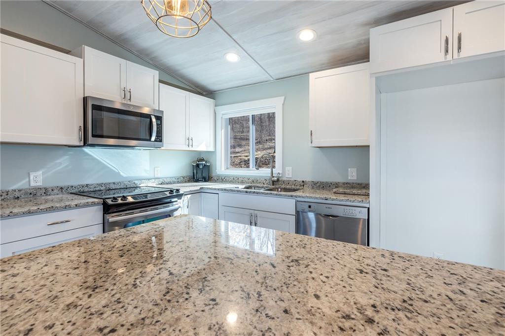 4173 River Road Beaver Falls, PA 15010 - Photo 6 of 24 Gallery Image 6