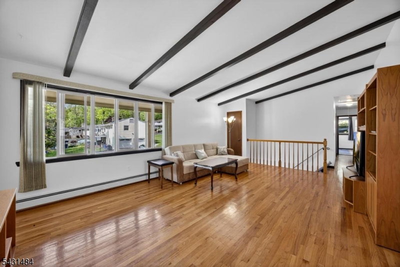 3 Nice Place Hopatcong, NJ 07843 - Photo 13 of 44