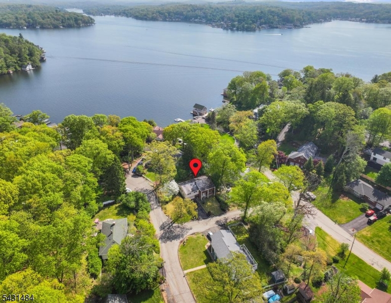 3 Nice Place Hopatcong, NJ 07843 - Photo 3 of 44