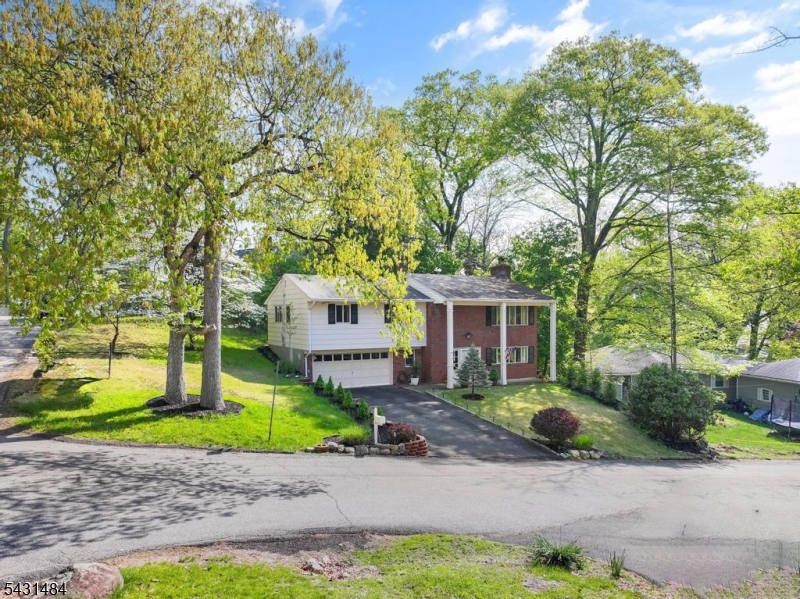 3 Nice Place Hopatcong, NJ 07843 - Photo 36 of 44