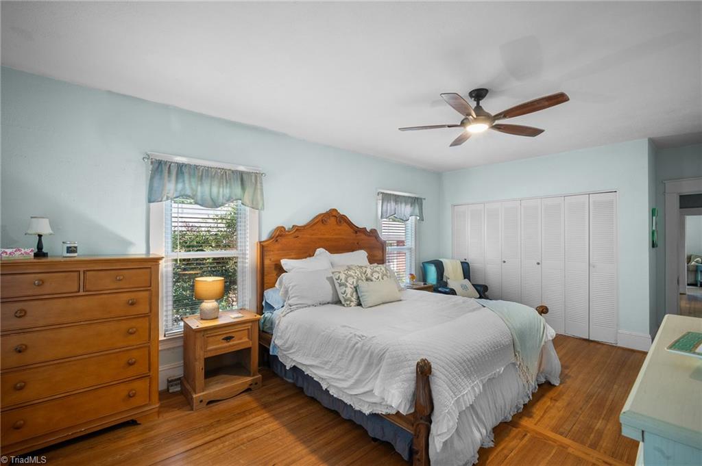 415 Otteray Avenue High Point, NC 27262 - Photo 17 of 39
