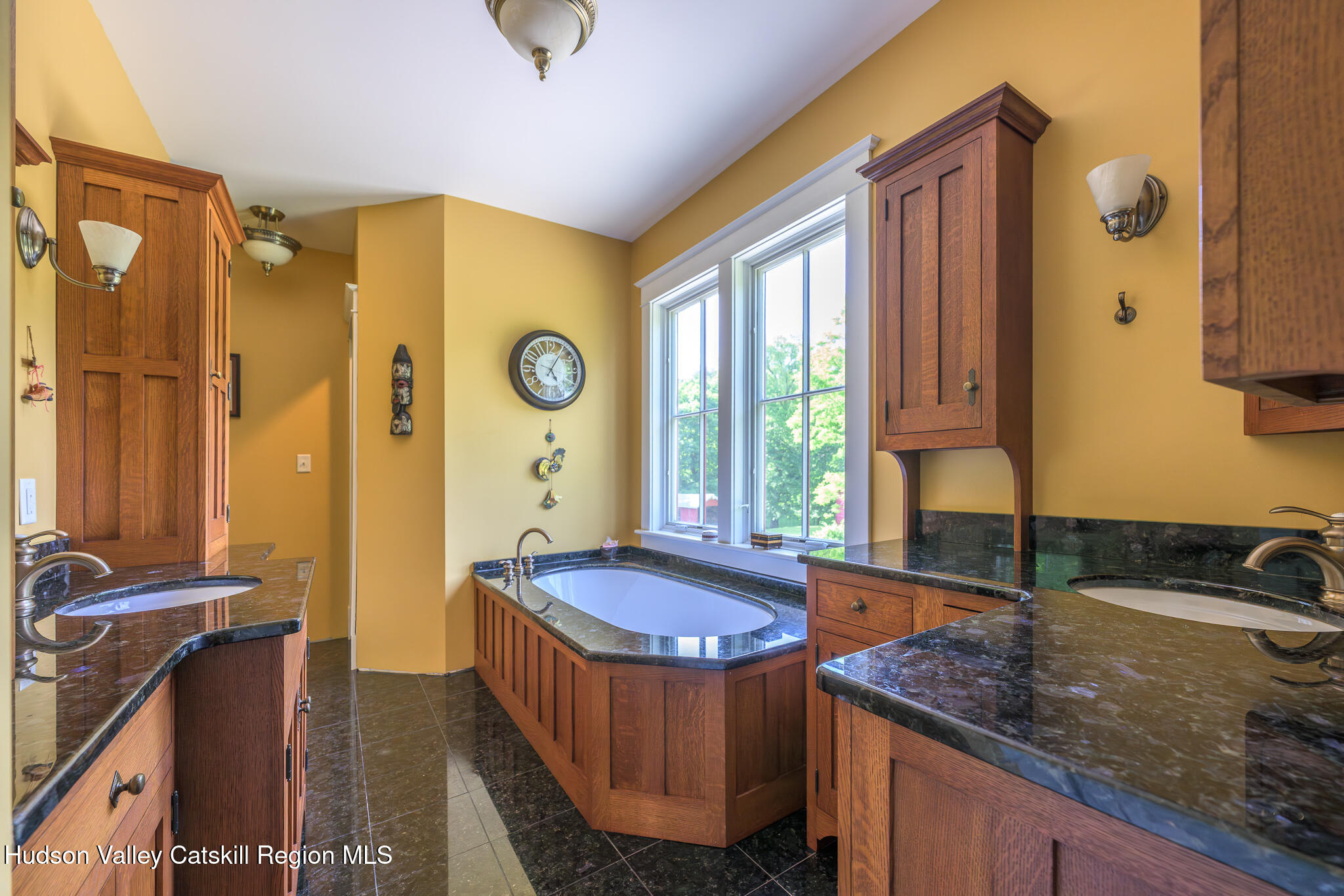 1530 River Road New Baltimore, NY 12192 - Photo 23 of 28 Screen - 1530 River Rd West Coxsackie NY