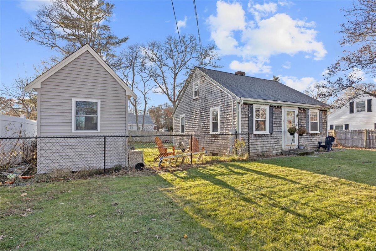 17 Bayberry Road Buzzards Bay, MA 02532 - Photo 1 of 26 24-097A7431
