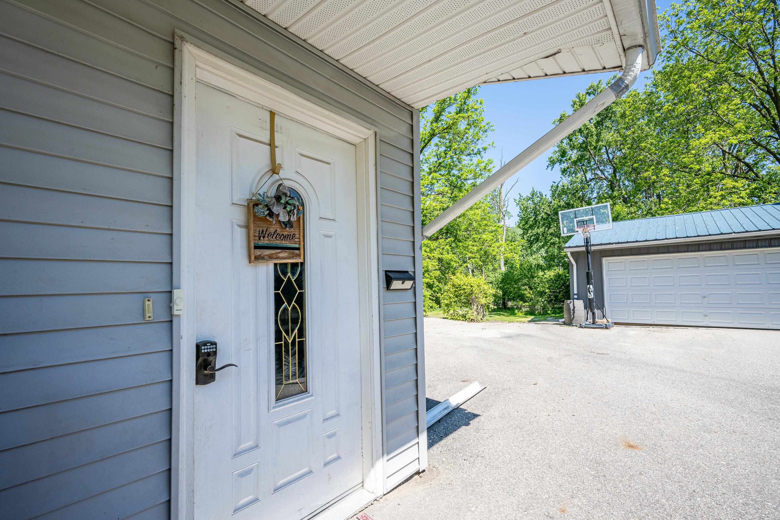 329 Ely Street Alma, MI 48801 - Photo 4 of 76