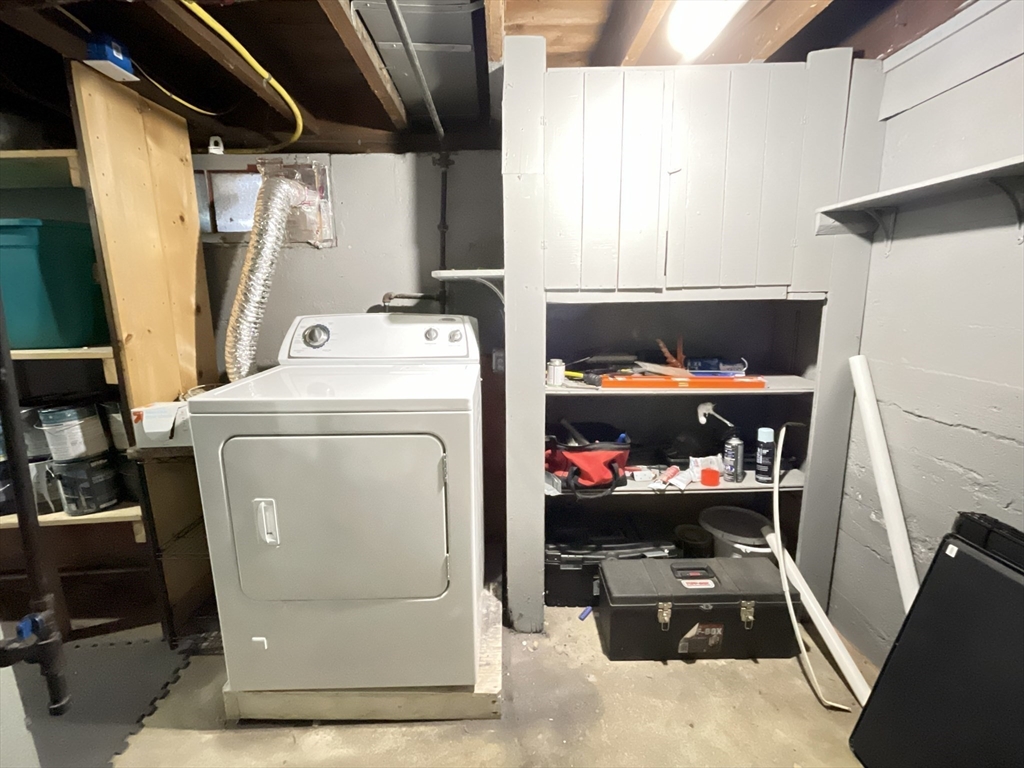 9 Watt Road Worcester, MA 01606 - Photo 27 of 36 a utility room with dryer and washer