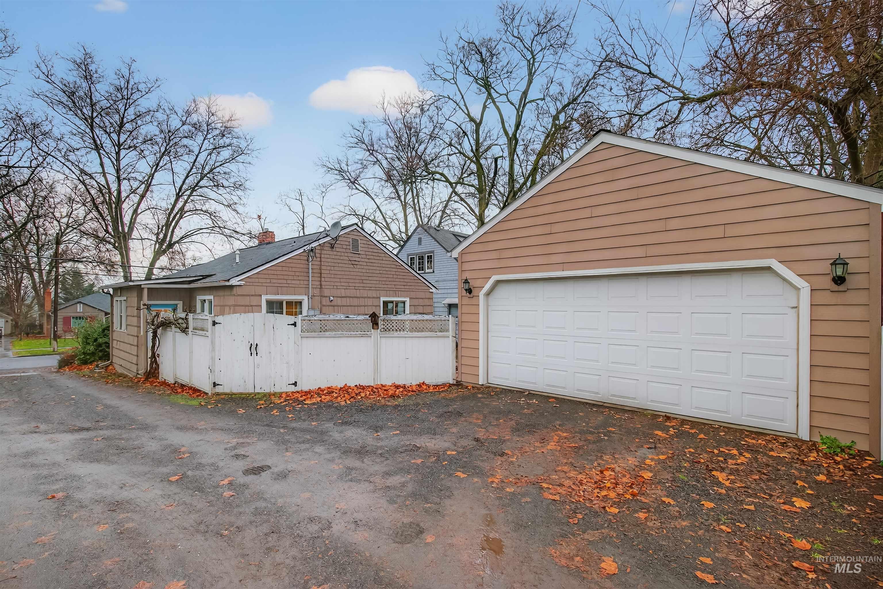1209 3rd Street Lewiston, ID 83501 - Photo 39 of 49 View of detached garage