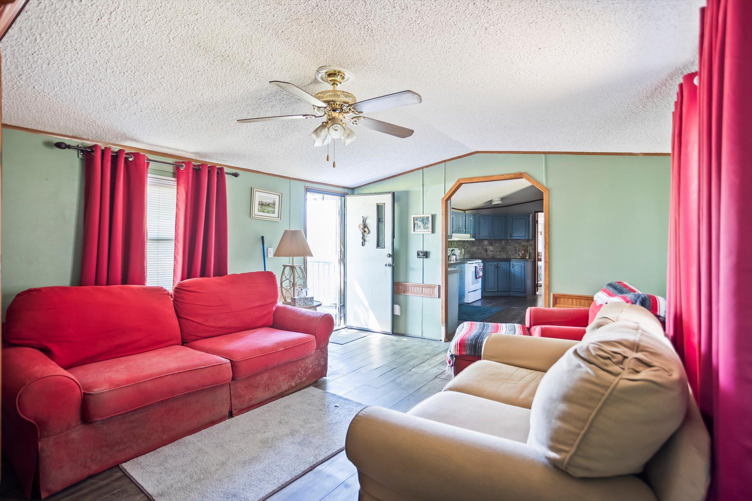 289 Beck Road Williston, SC 29853 - Photo 5 of 28