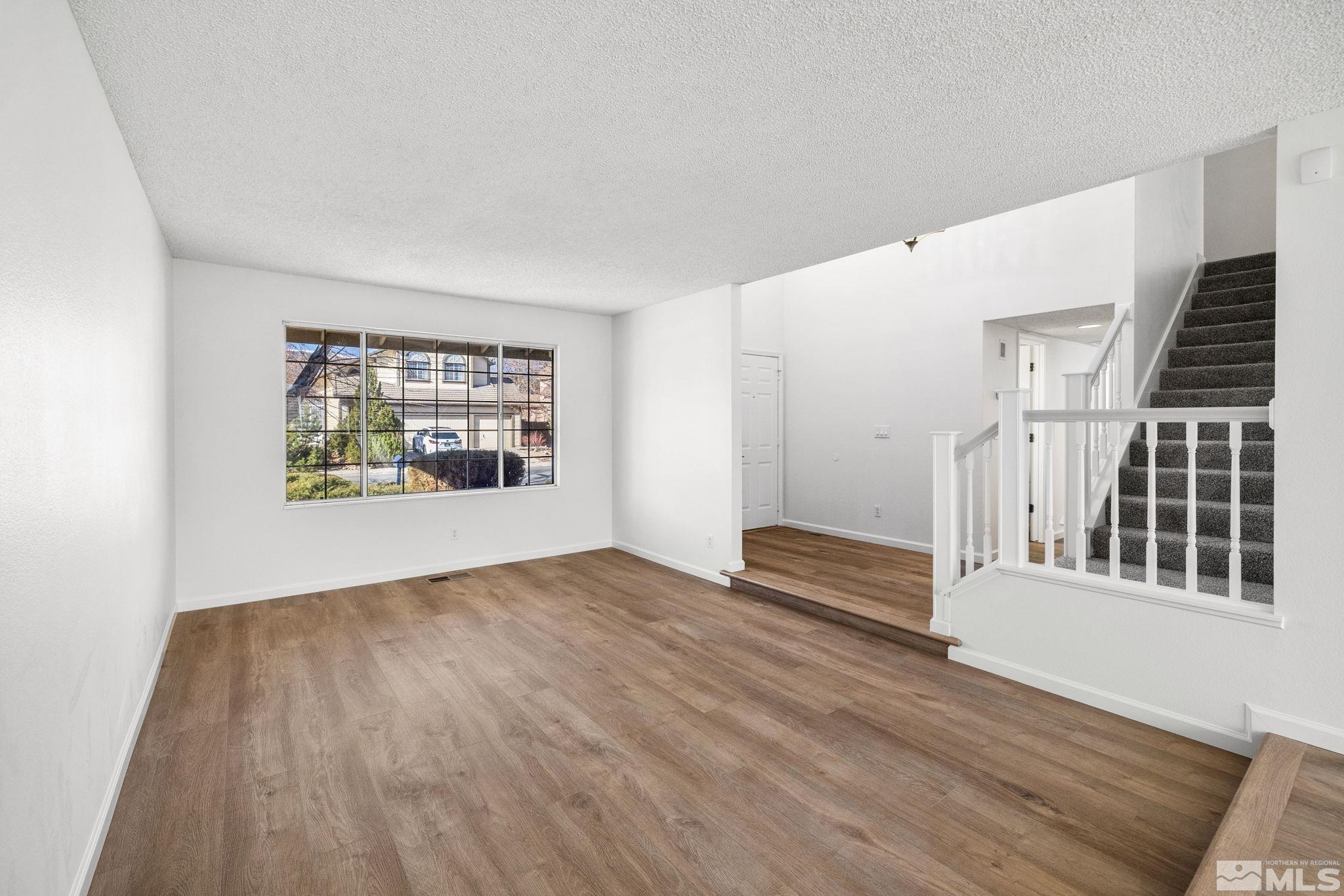 951 Leah Circle Reno, NV 89511 - Photo 7 of 39 Photo 7