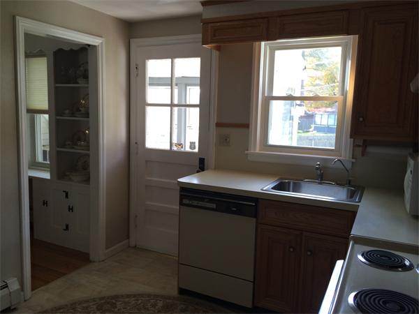 27 Conger Road Worcester, MA 01602 - Photo 3 of 23 Gallery Image 3