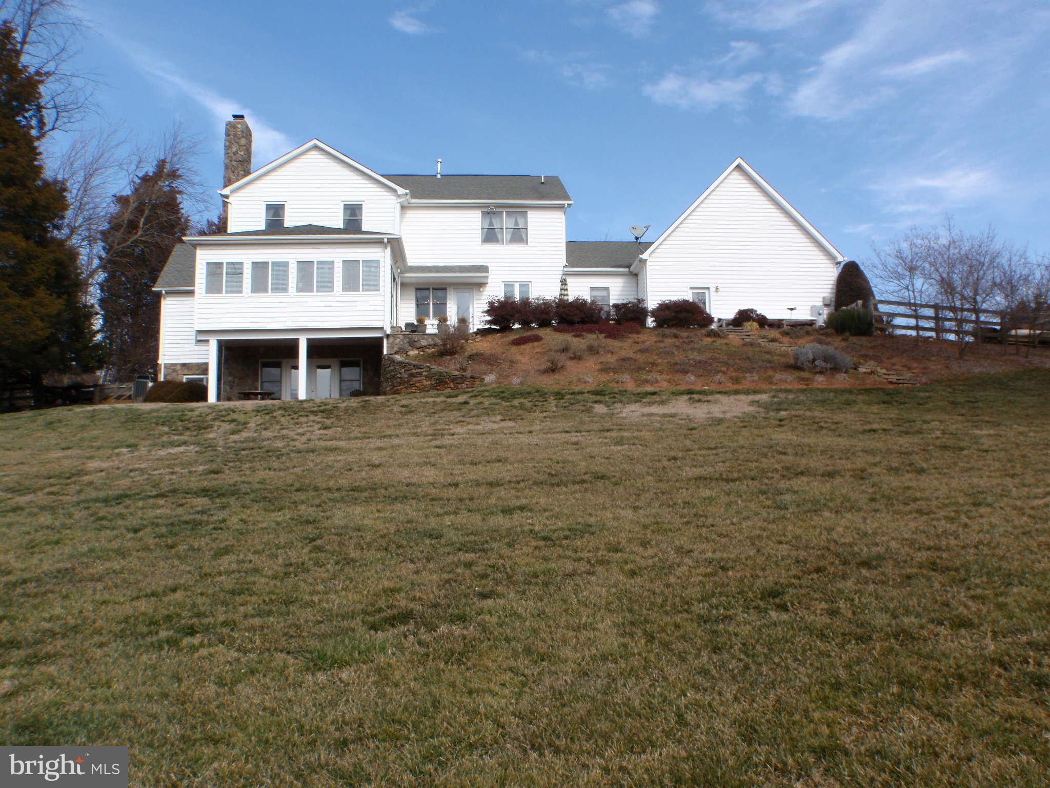 3002 Fox Mill Road Oakton, VA 22124 - Photo 20 of 30 Exterior (Rear)
