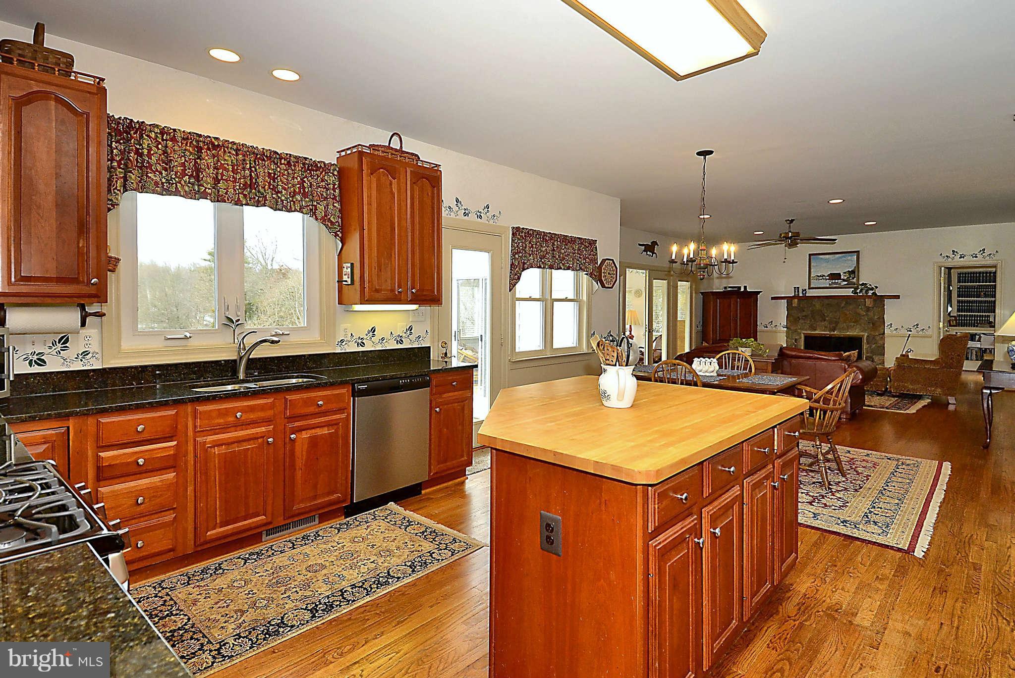 3002 Fox Mill Road Oakton, VA 22124 - Photo 3 of 30 Kitchen