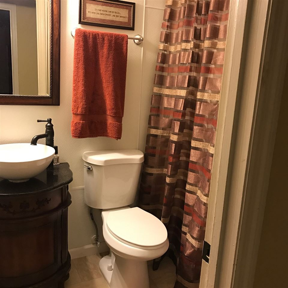 559 Clayton Road Durham, NC 27703 - Photo 9 of 15 Photo 9