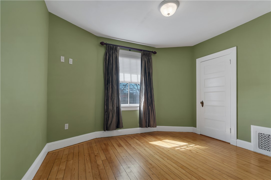 98 Butler Avenue Providence, RI 02906 - Photo 18 of 34