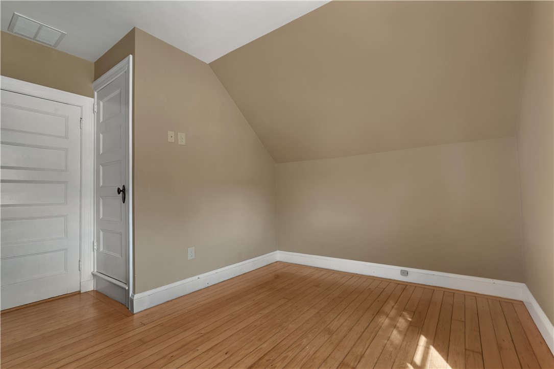 98 Butler Avenue Providence, RI 02906 - Photo 23 of 34