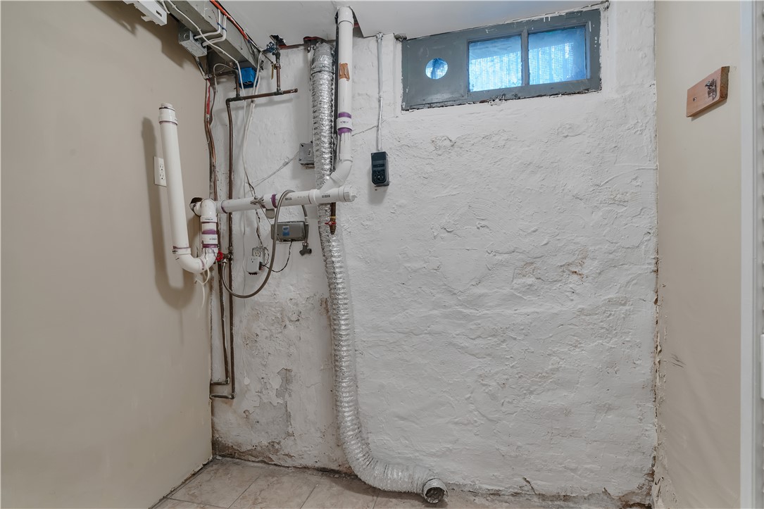 98 Butler Avenue Providence, RI 02906 - Photo 29 of 34