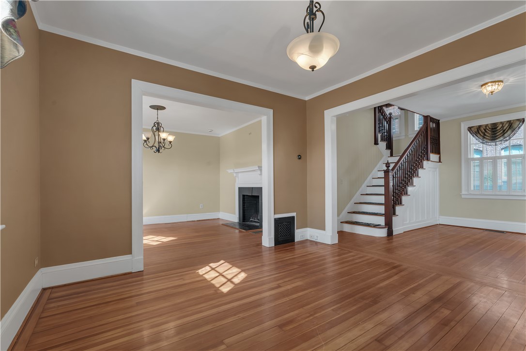 98 Butler Avenue Providence, RI 02906 - Photo 10 of 34