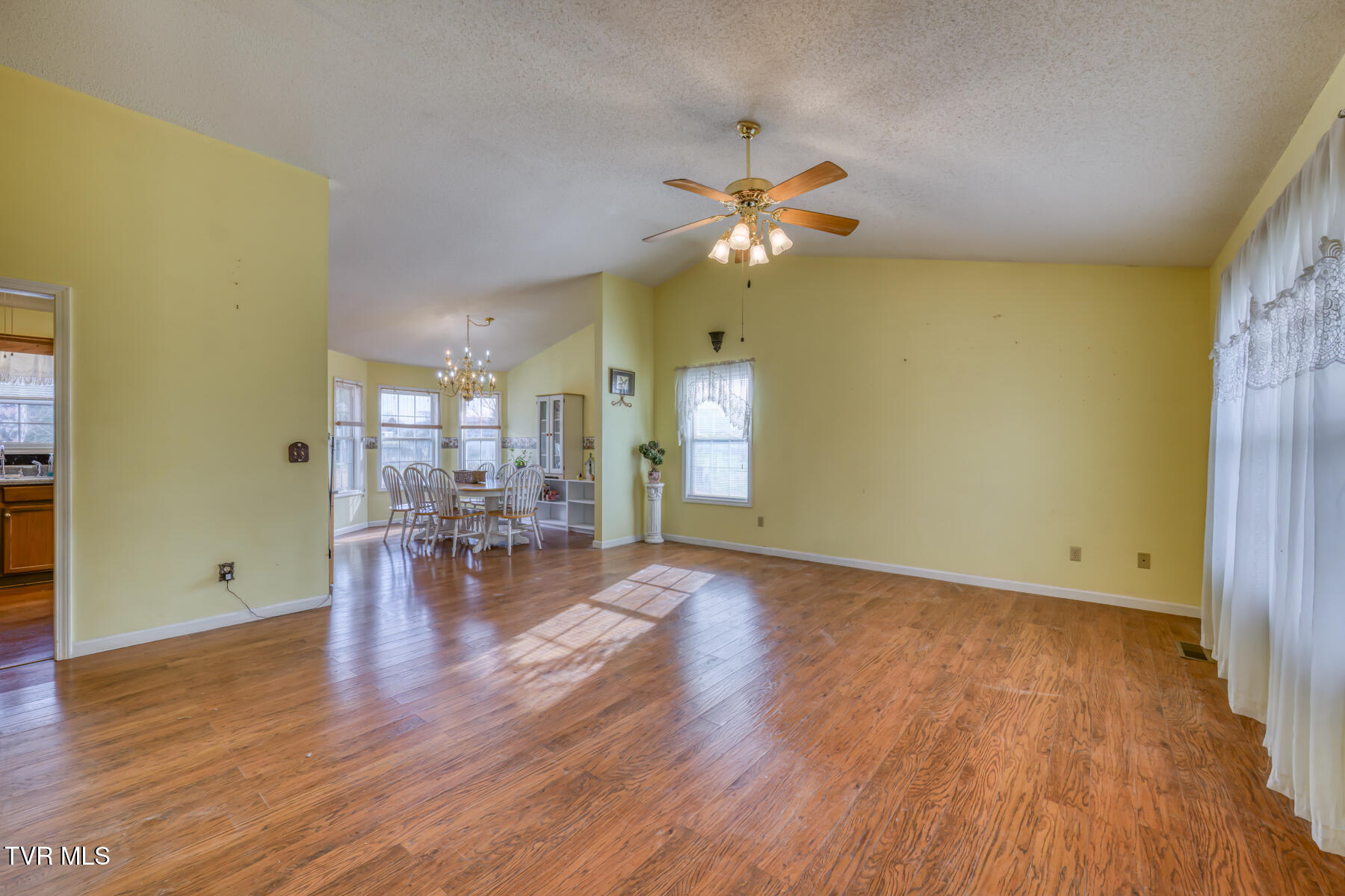 188 Old Embreeville Road Jonesborough, TN 37659 - Photo 7 of 54 188 Old Embreeville Rd-7