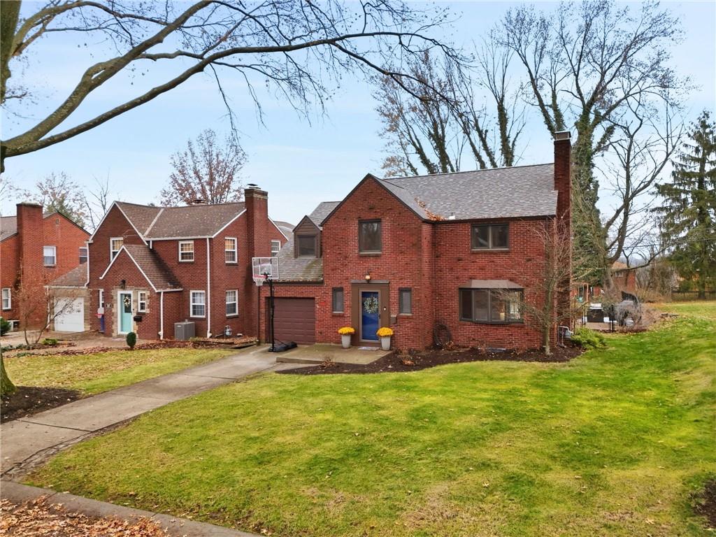 317 Old Farm Road Pittsburgh, PA 15228 - Photo 2 of 49 Gallery Image 2