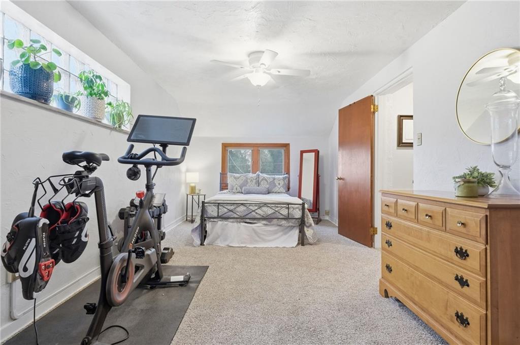 317 Old Farm Road Pittsburgh, PA 15228 - Photo 32 of 49 Gallery Image 32