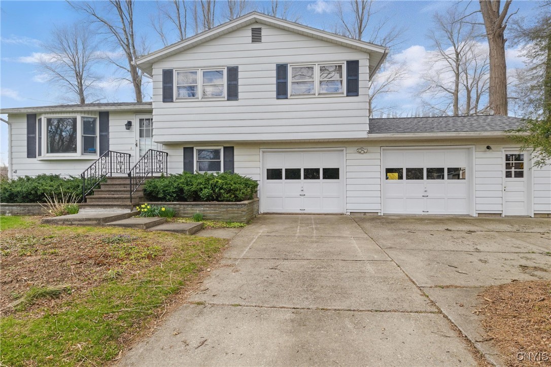 132 Bennett Road Camillus, NY 13031 - Photo 1 of 1 Gallery Image 1