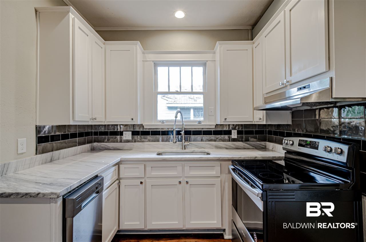 157 Houstreeton Street Mobile, AL 36606 - Photo 22 of 40