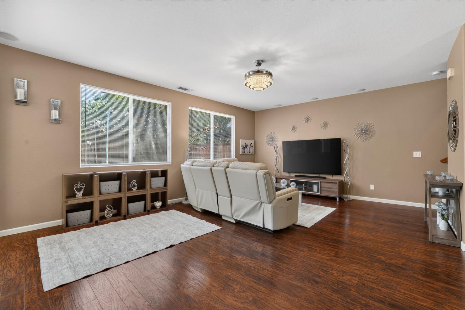 2280 Ellesmere Loop Roseville, CA 95747 - Photo 4 of 40
