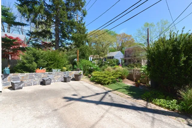 a view of a terrace with sitting area