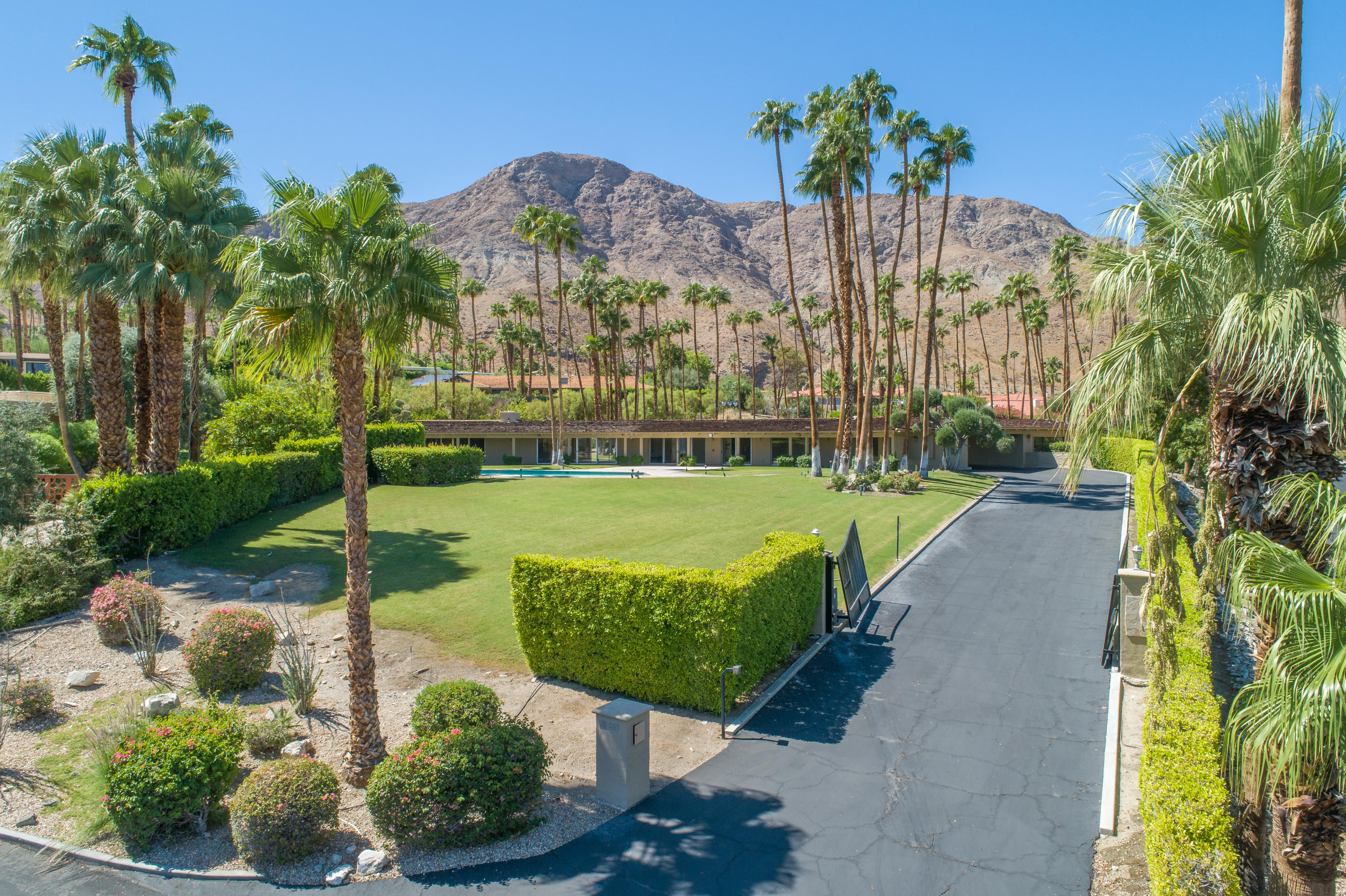 70209 Calico Road Rancho Mirage, CA 92270 - Photo 1 of 41 Photo-13