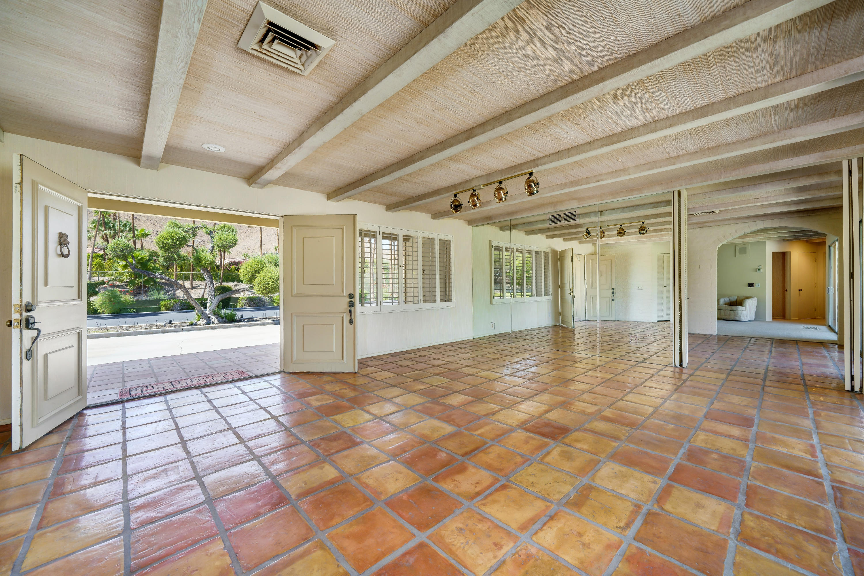 70209 Calico Road Rancho Mirage, CA 92270 - Photo 18 of 41 Photo-19