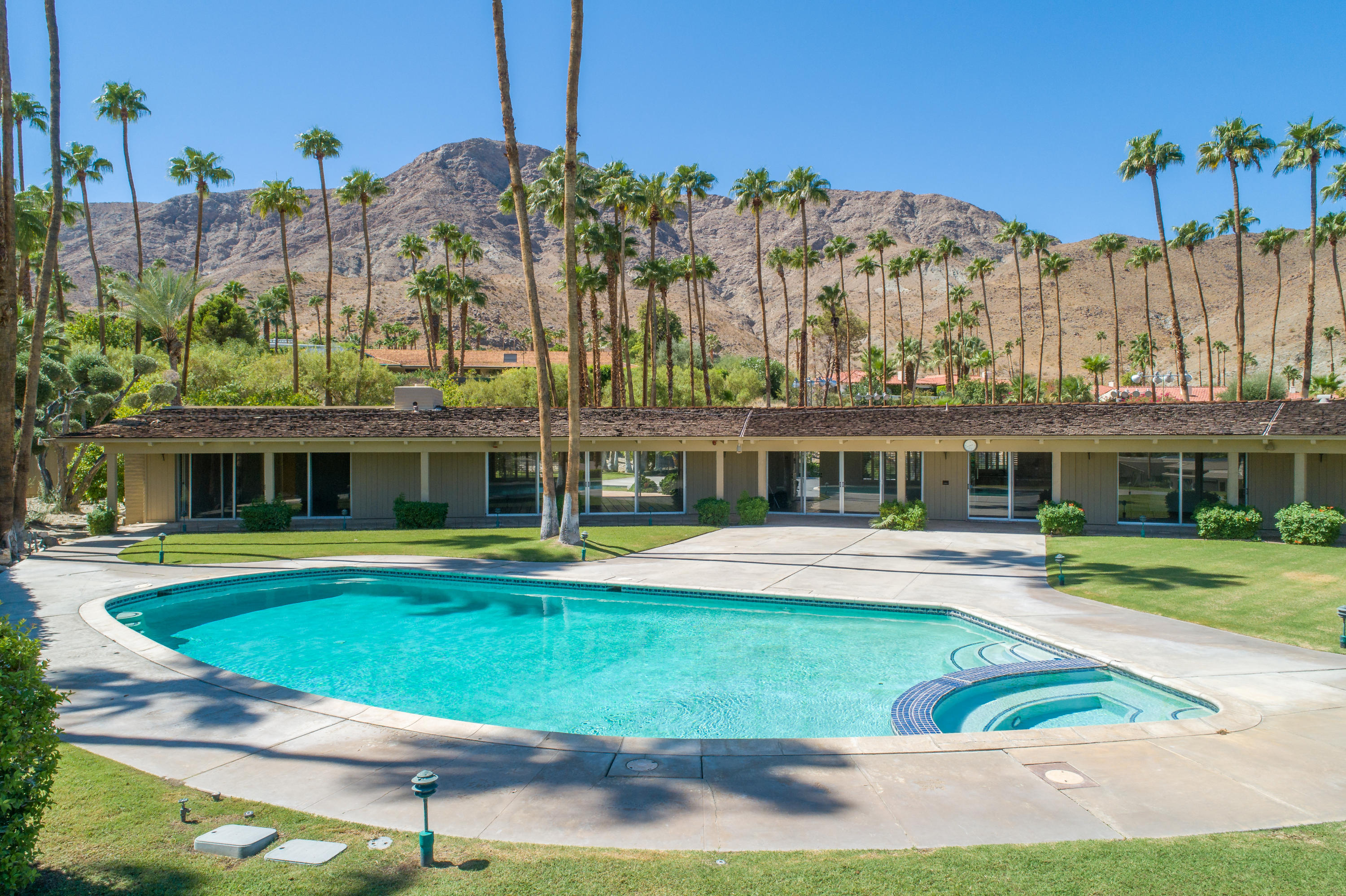 70209 Calico Road Rancho Mirage, CA 92270 - Photo 3 of 41 Photo-10