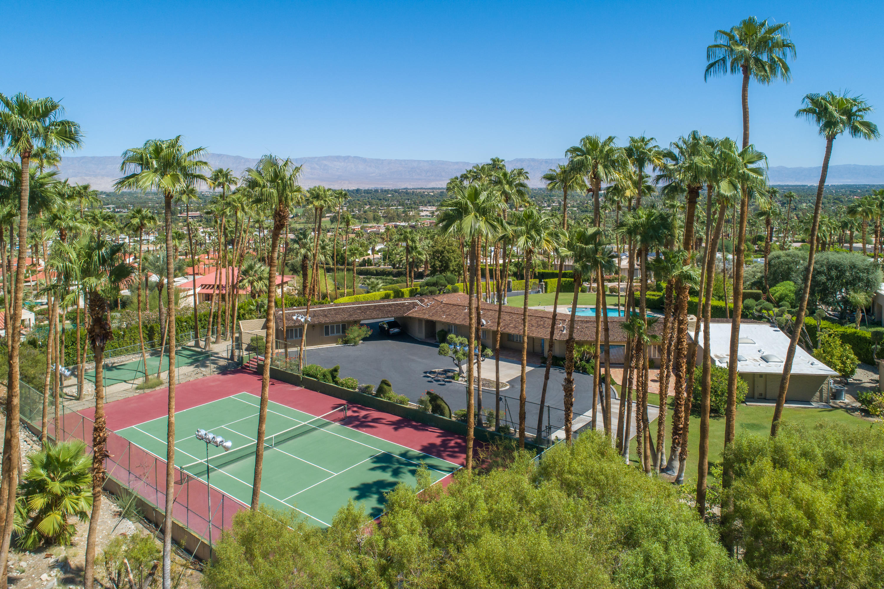 70209 Calico Road Rancho Mirage, CA 92270 - Photo 10 of 41 Photo-2