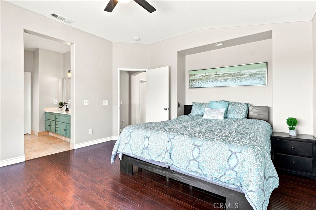 17892 Spring Hill Way Riverside, CA 92503 - Photo 26 of 46 Primary Bedroom