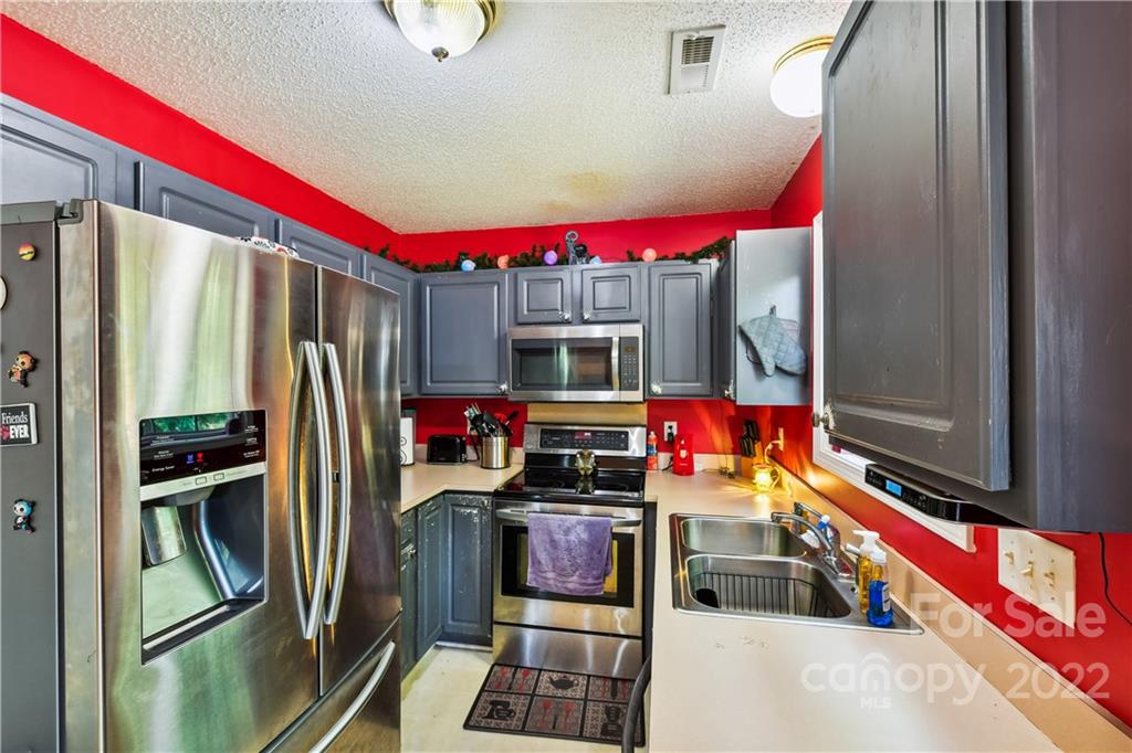 2427 Hawk Ridge Drive Gastonia, NC 28056 - Photo 11 of 25 Gallery Image 11
