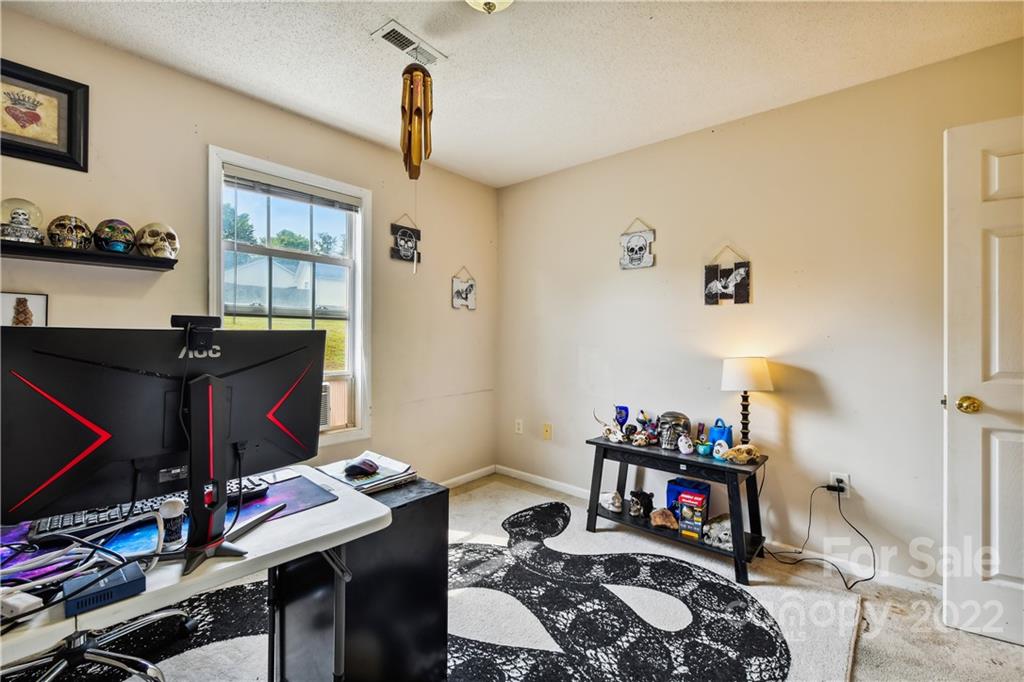2427 Hawk Ridge Drive Gastonia, NC 28056 - Photo 16 of 25 Gallery Image 16