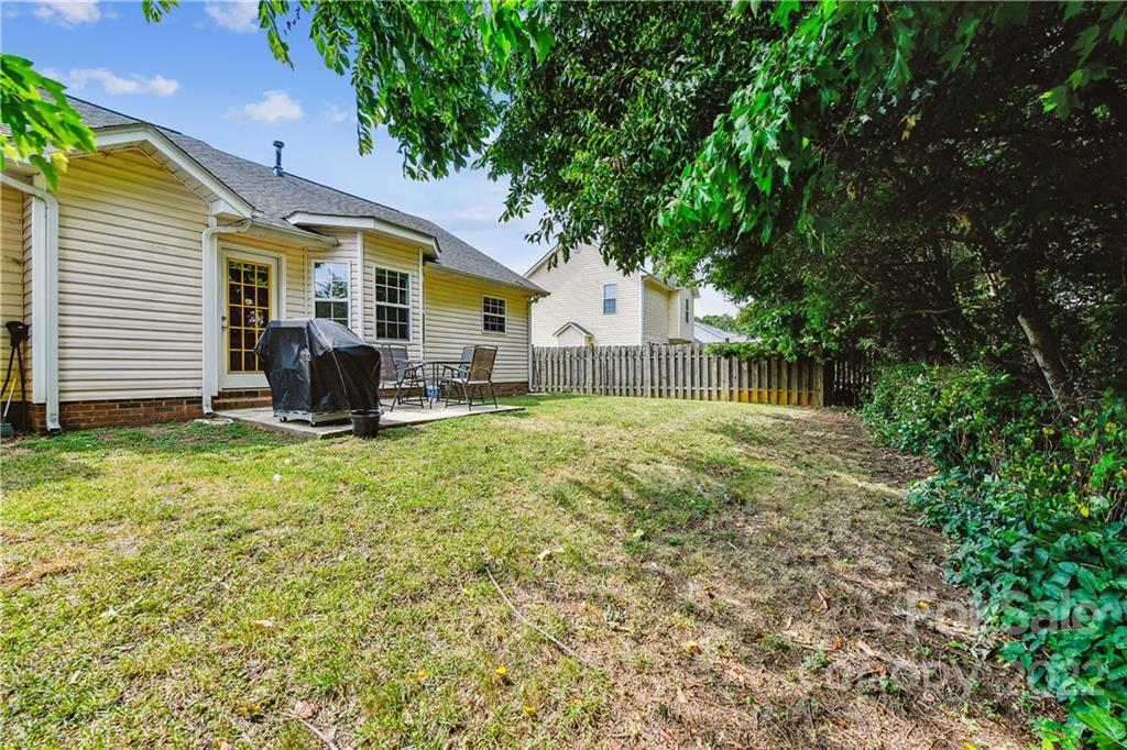2427 Hawk Ridge Drive Gastonia, NC 28056 - Photo 5 of 25 Gallery Image 5